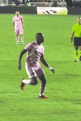 哈兰德寄语联赛冬窗回应转会传闻表示专注于当前赛季 - 华体会官方网页版